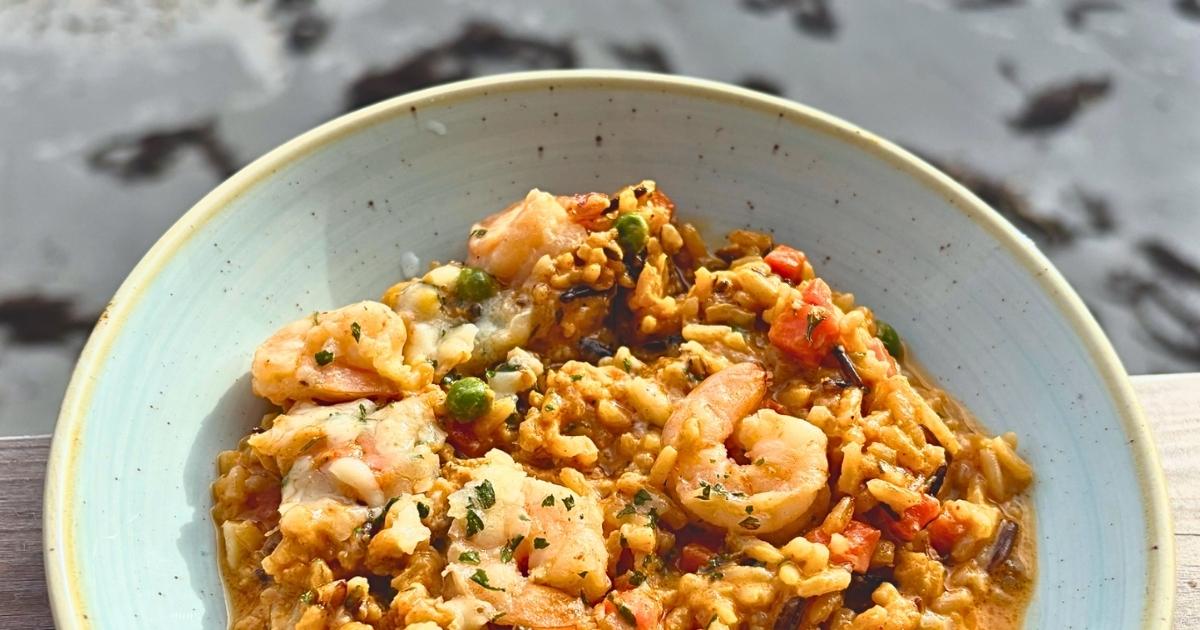Relax & Reheat: Comfort Food, Made Easy at The Quarterdeck Resort
